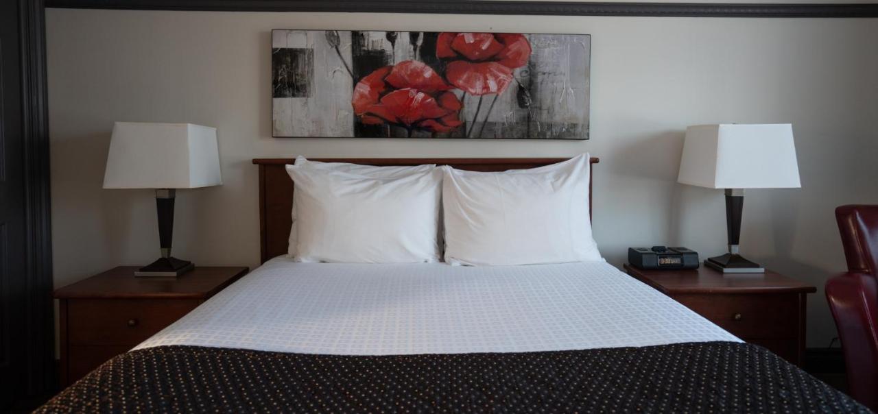 Hotel Le Francis นิวริชมอนด์ ภายนอก รูปภาพ