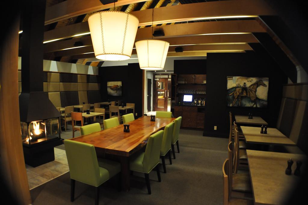 Hotel Le Francis นิวริชมอนด์ ภายนอก รูปภาพ